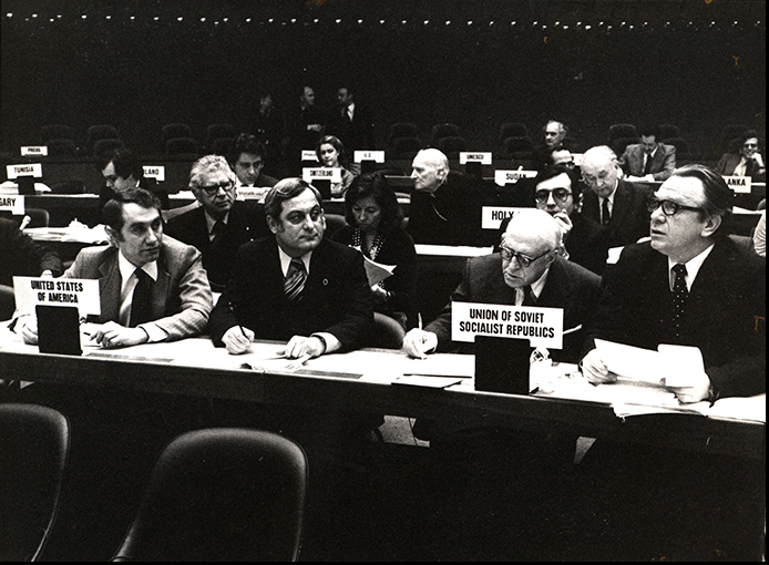 Mezvinsky at a meeting of the United Nation