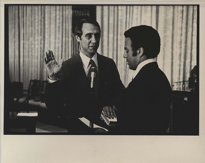 Mezvinsky being sworn in